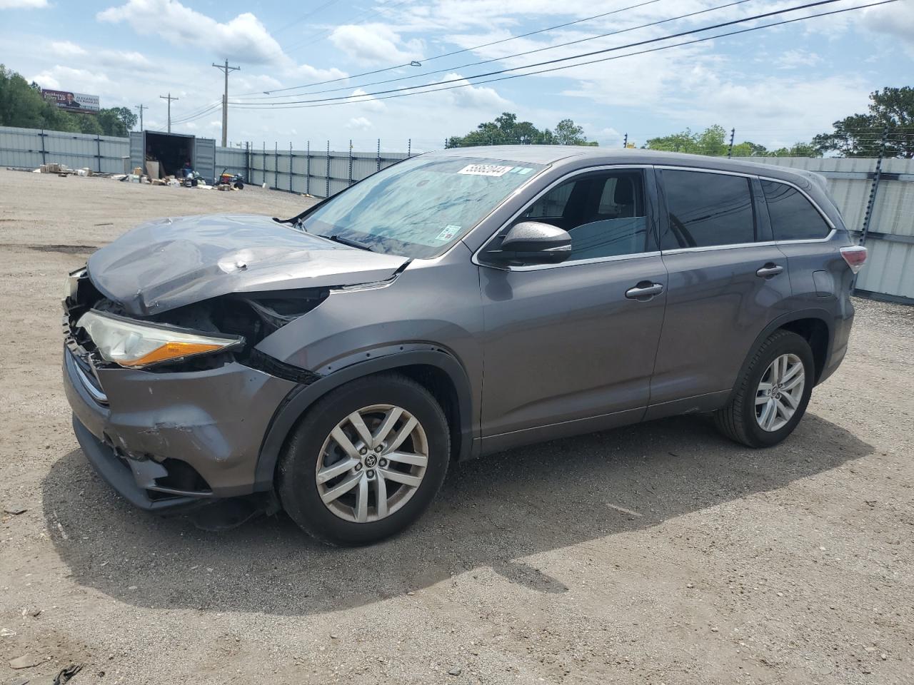 5TDZARFH7GS018864 2016 Toyota Highlander Le