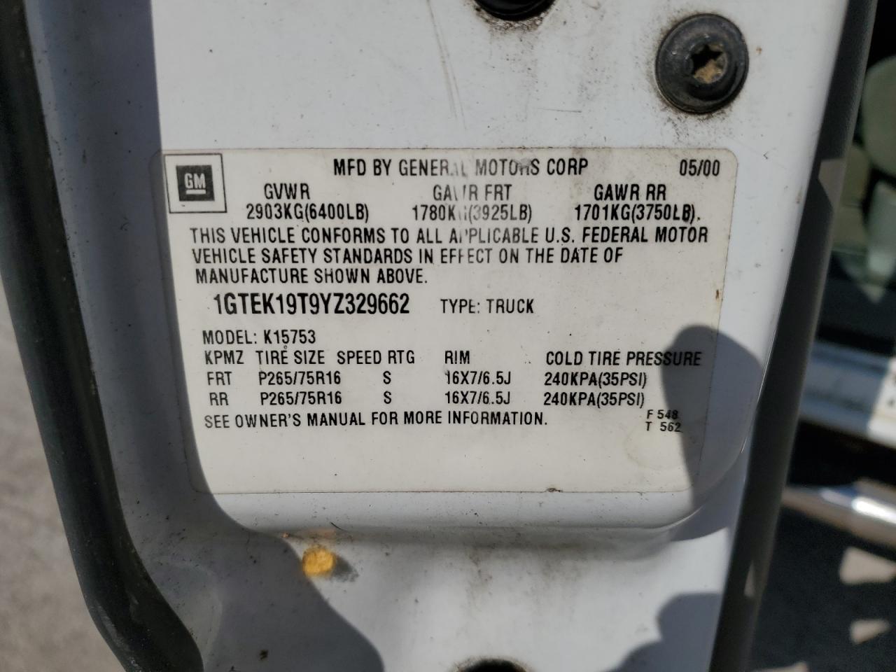 1GTEK19T9YZ329662 2000 GMC New Sierra K1500