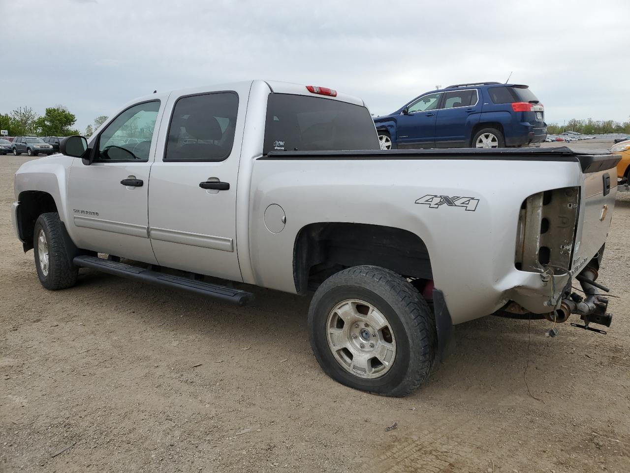 3GCPKSEA4BG301794 2011 Chevrolet Silverado K1500 Lt