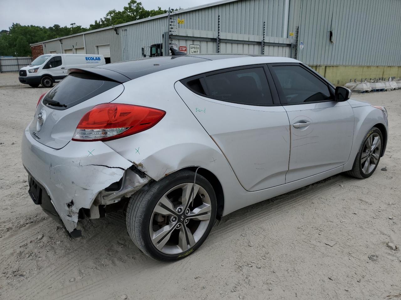 2016 Hyundai Veloster vin: KMHTC6AD0GU266478