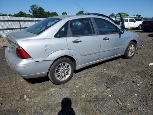 2005 Ford Focus Zx4 VIN: 1FAFP34N15W142185 Lot: 56814834