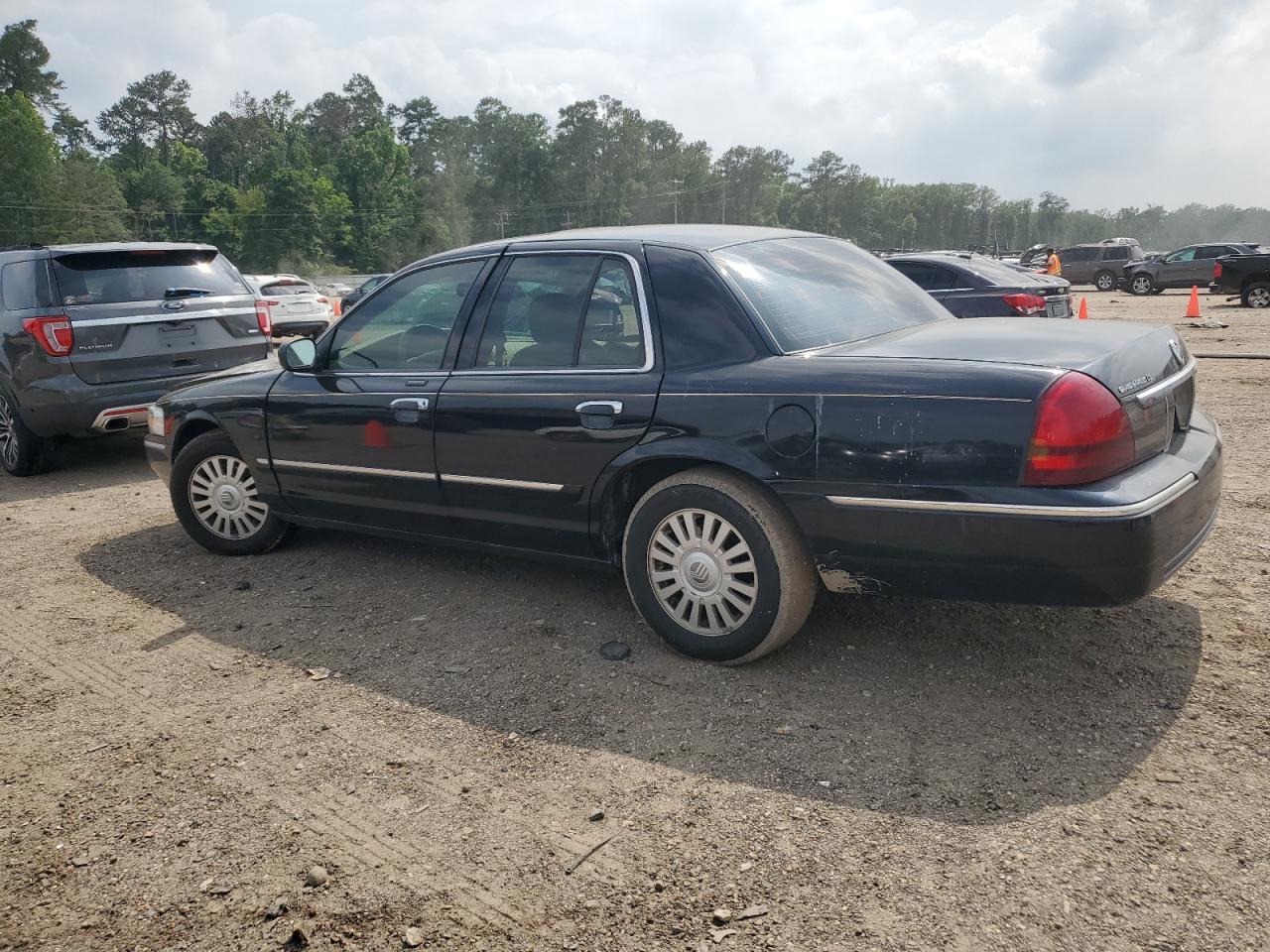 2MHHM75V98X609641 2008 Mercury Grand Marquis Ls