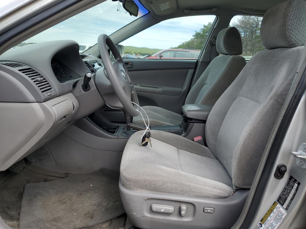 4T1BE32K54U827237 2004 Toyota Camry Le