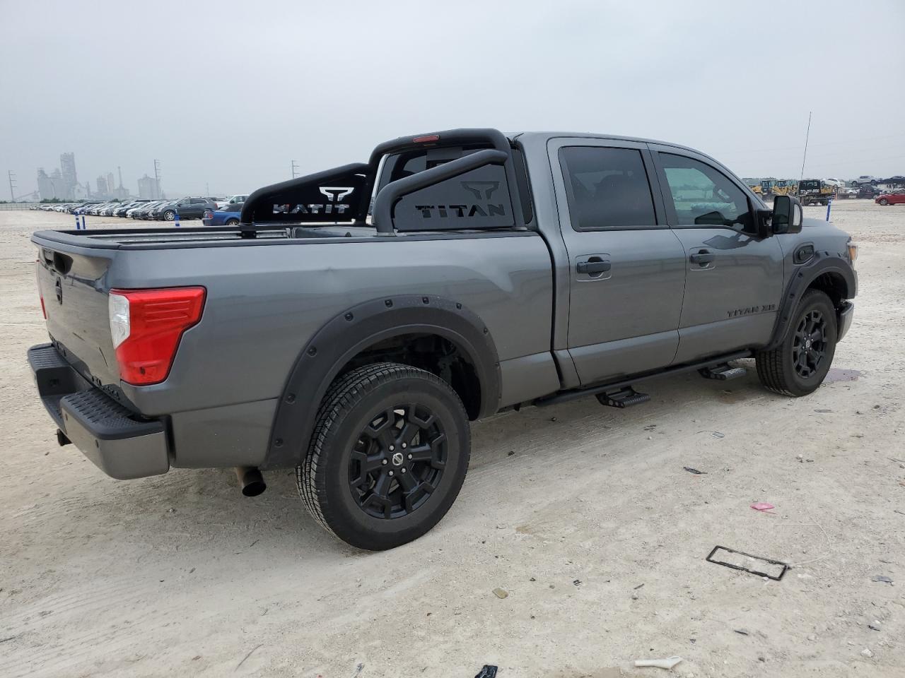 1N6BA1F43KN533582 2019 Nissan Titan Xd Sl