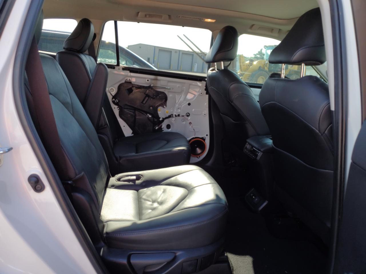 5TDFZRAH4LS008385 2020 Toyota Highlander Platinum