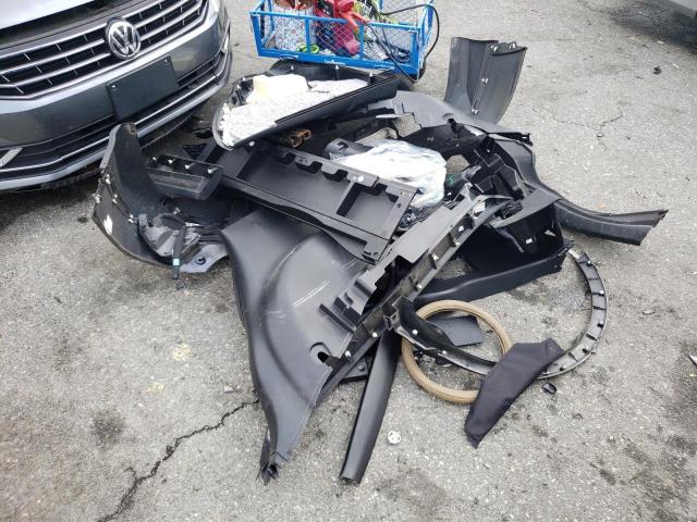 2017 Toyota Rav4 Xle VIN: 2T3RFREV8HW601324 Lot: 56458094