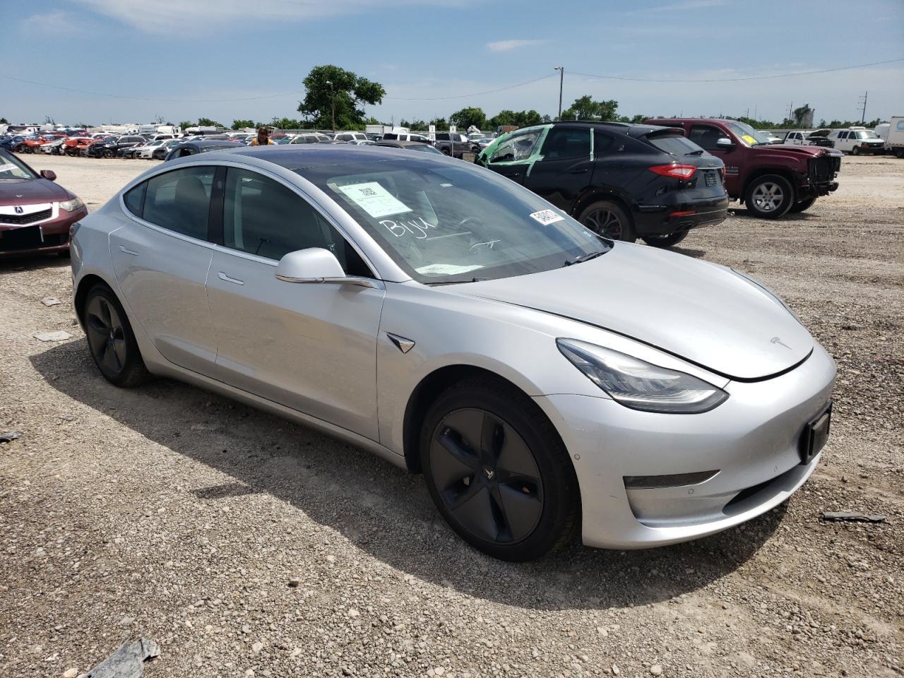 5YJ3E1EA8JF037337 2018 Tesla Model 3