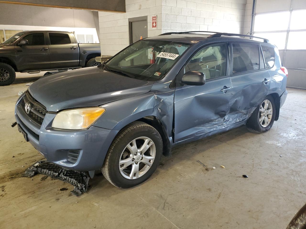 2T3ZF4DVXBW087715 2011 Toyota Rav4