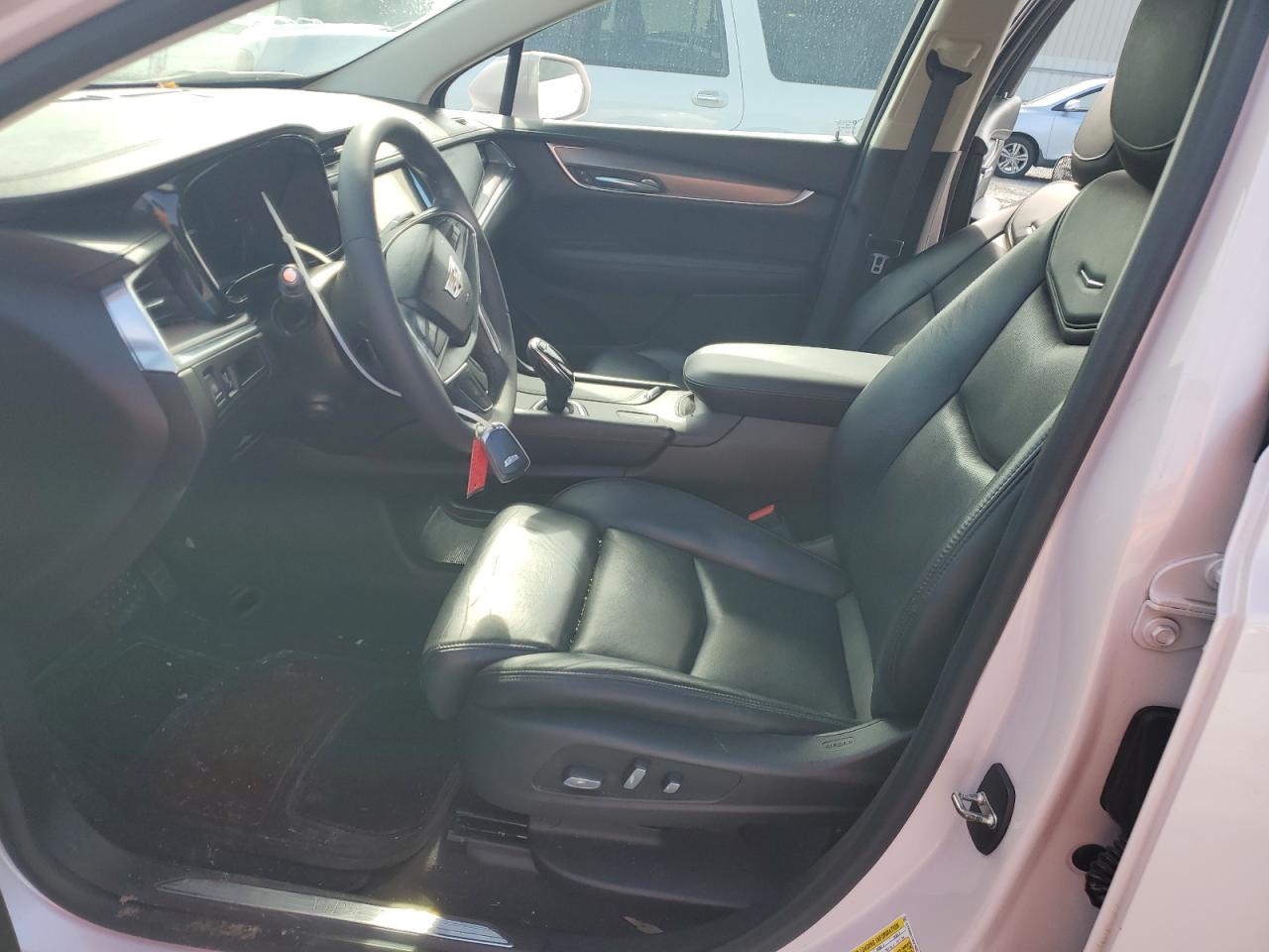 1GYKNBRS4HZ160216 2017 Cadillac Xt5 Luxury