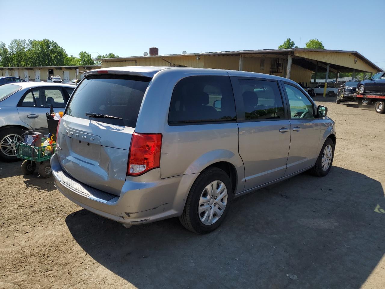 2C4RDGBG2JR236963 2018 Dodge Grand Caravan Se