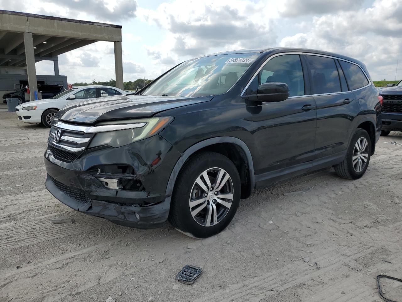 5FNYF5H33GB031493 2016 Honda Pilot Ex