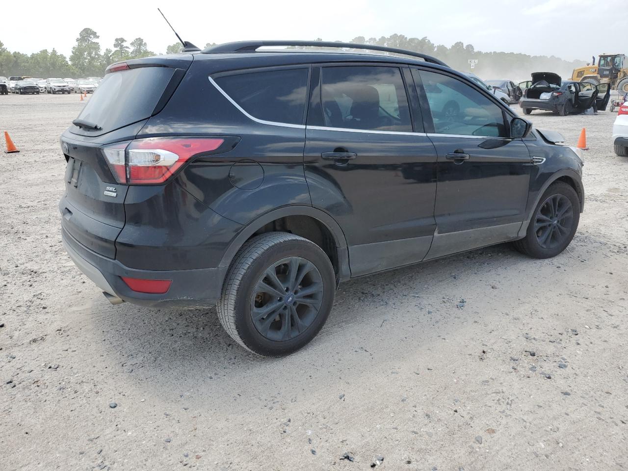 1FMCU0HD0JUD61677 2018 Ford Escape Sel