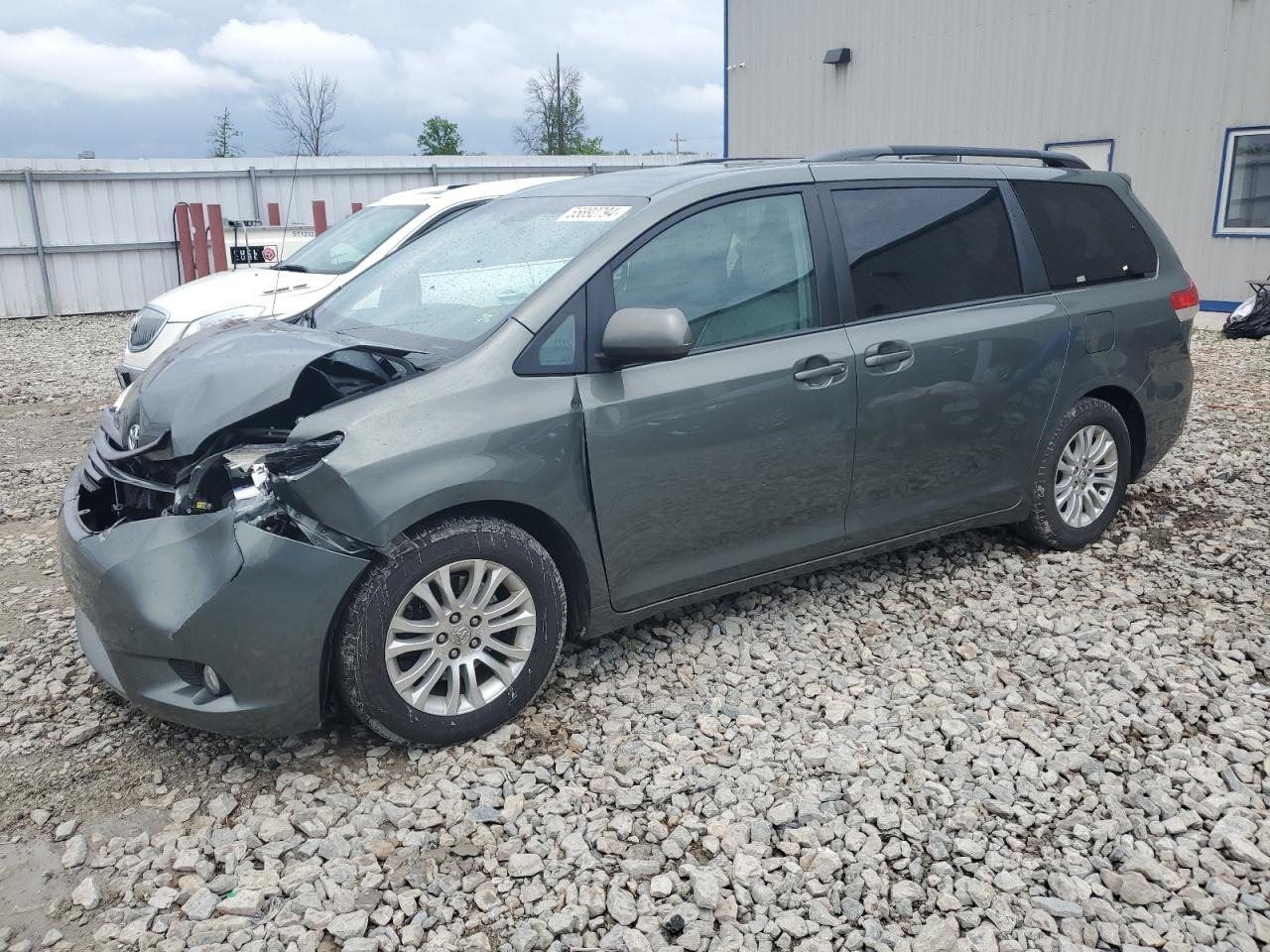 5TDYK3DC1BS093937 2011 Toyota Sienna Xle