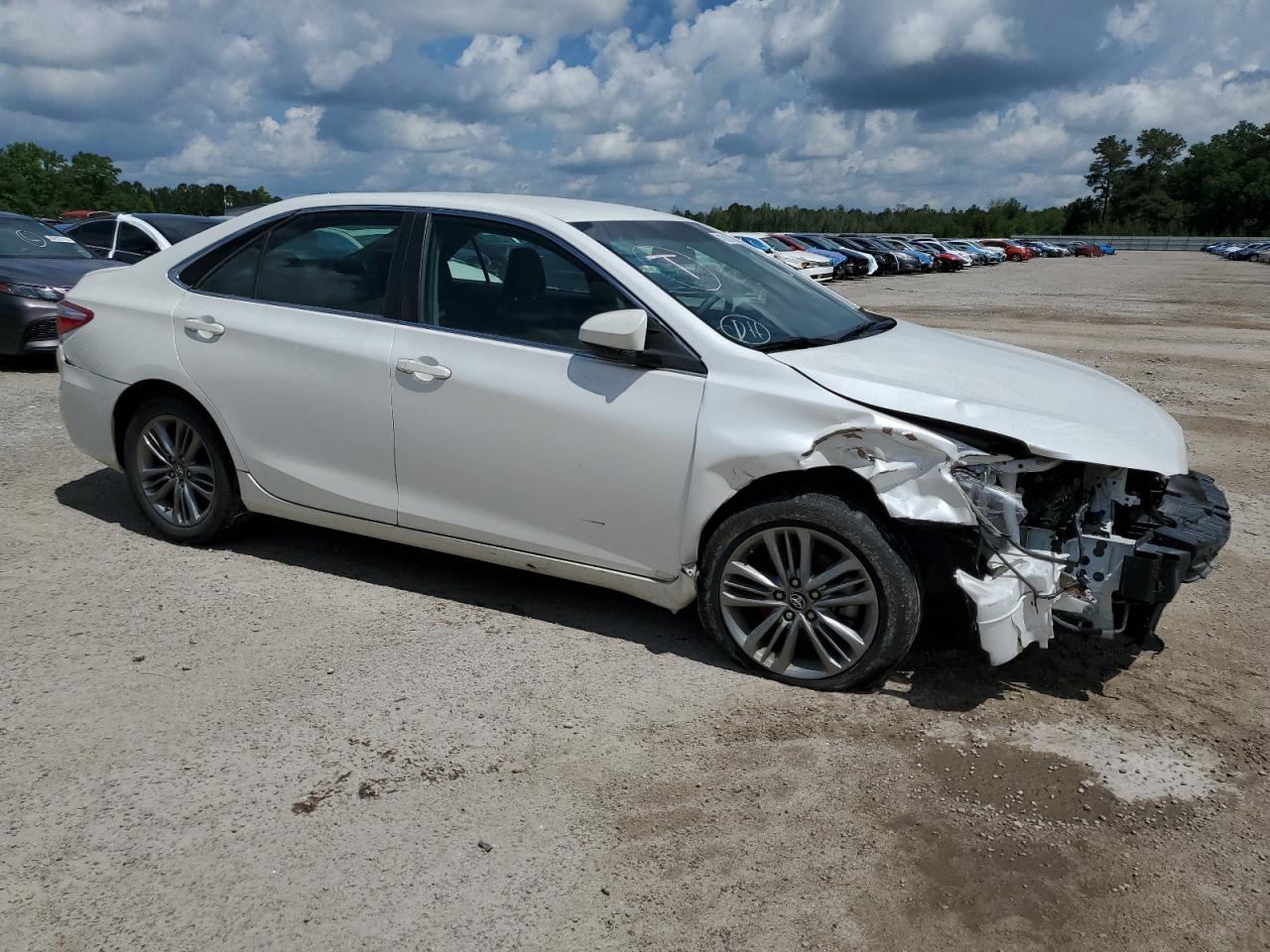 2017 Toyota Camry Le vin: 4T1BF1FK7HU373218