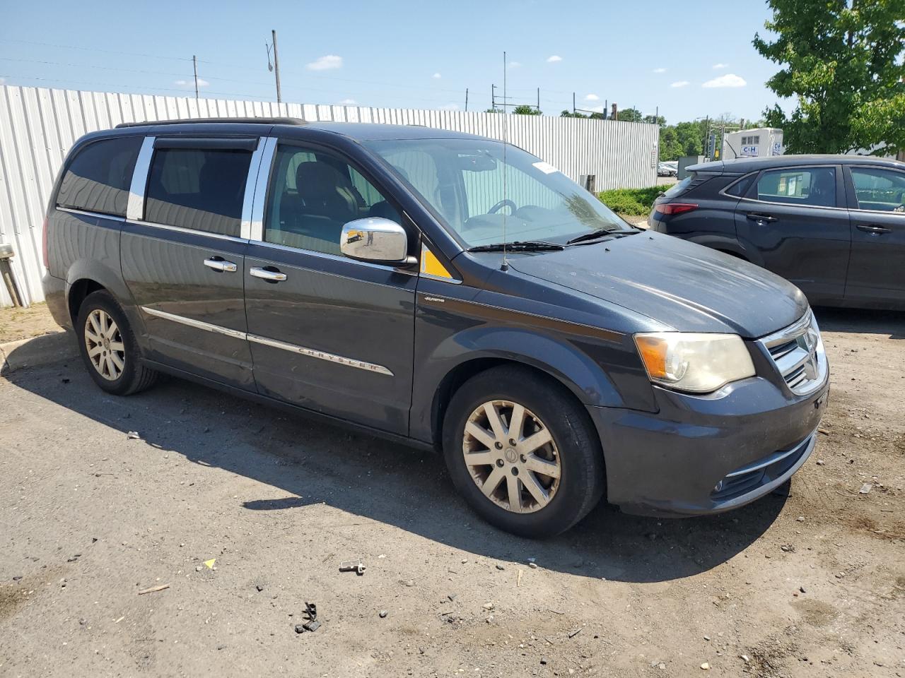 2C4RC1BG8ER207134 2014 Chrysler Town & Country Touring