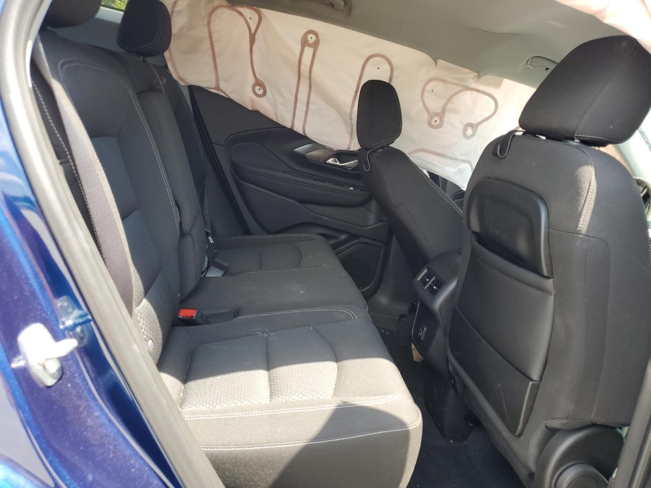 3GKALMEV8NL261852 2022 GMC Terrain Sle