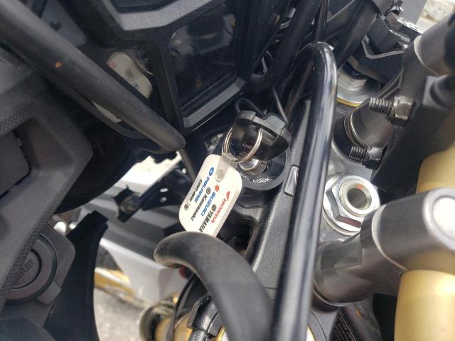 2017 HONDA CRF1000 - JH2SD04G9HK001319