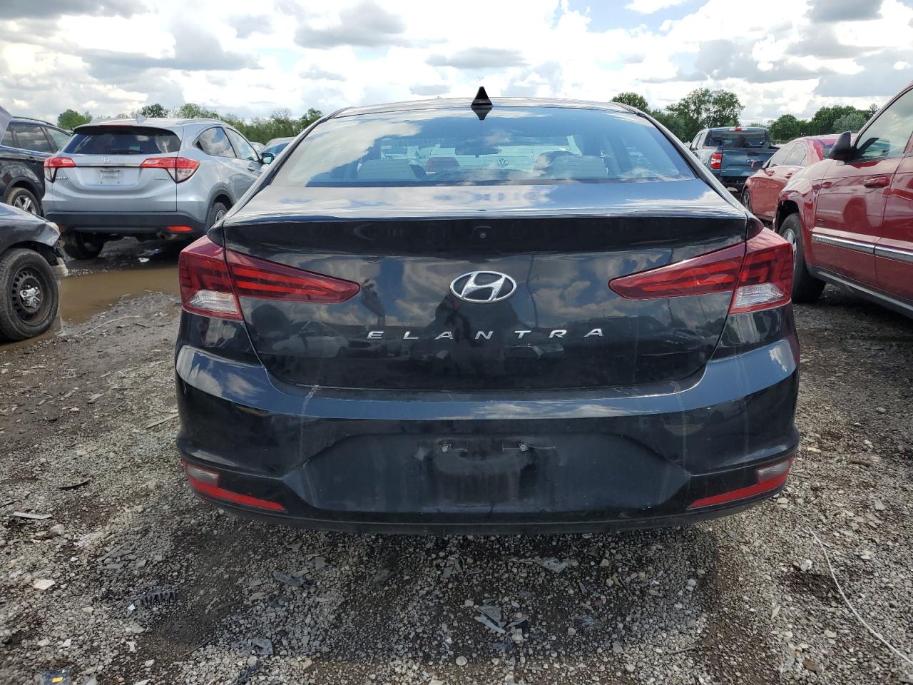 5NPD84LF5KH494332 2019 Hyundai Elantra Sel