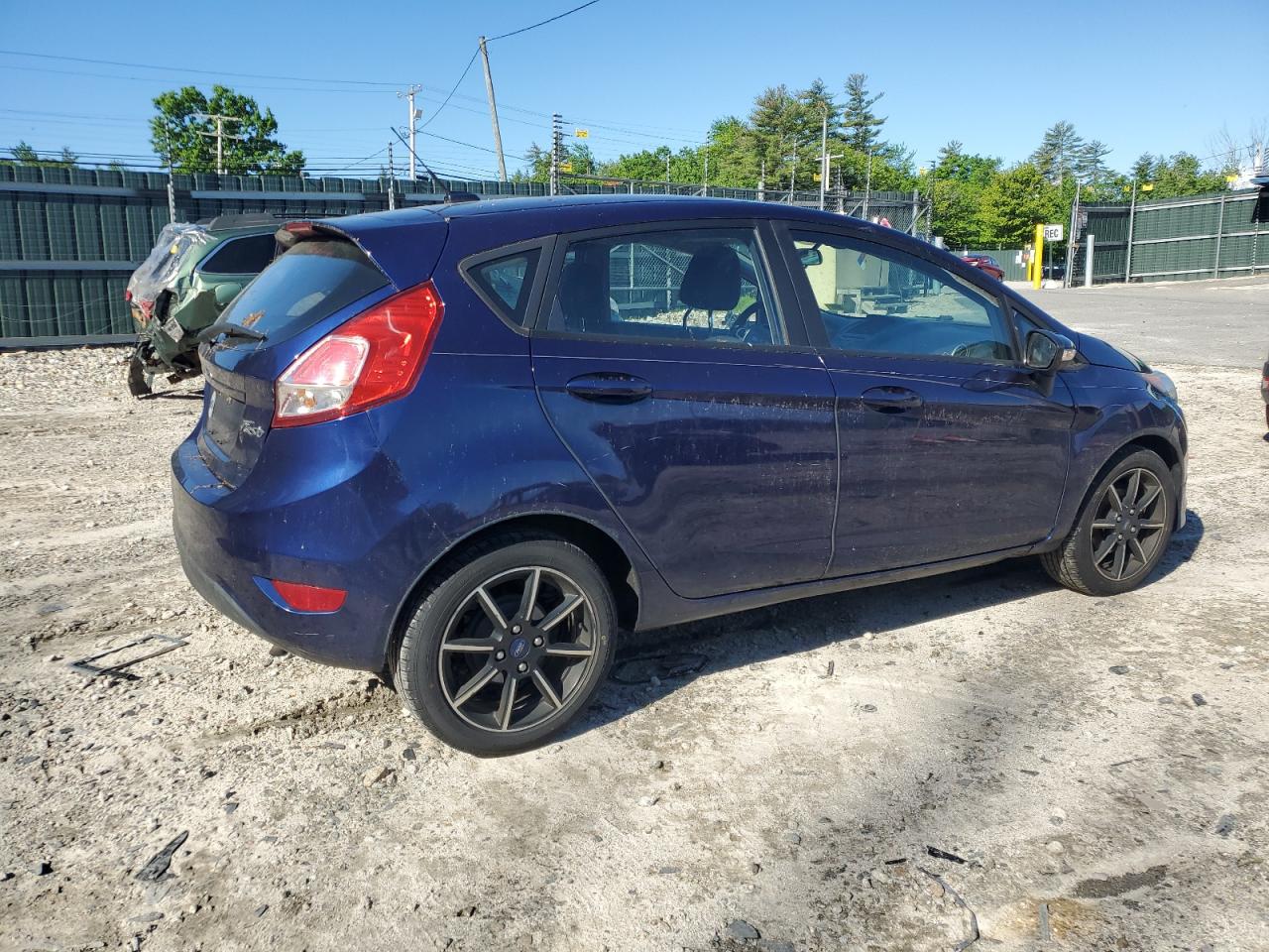 2016 Ford Fiesta Se vin: 3FADP4EJ8GM192660