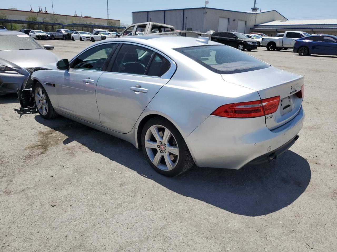 2017 Jaguar Xe Prestige vin: SAJAE4BG7HA959541