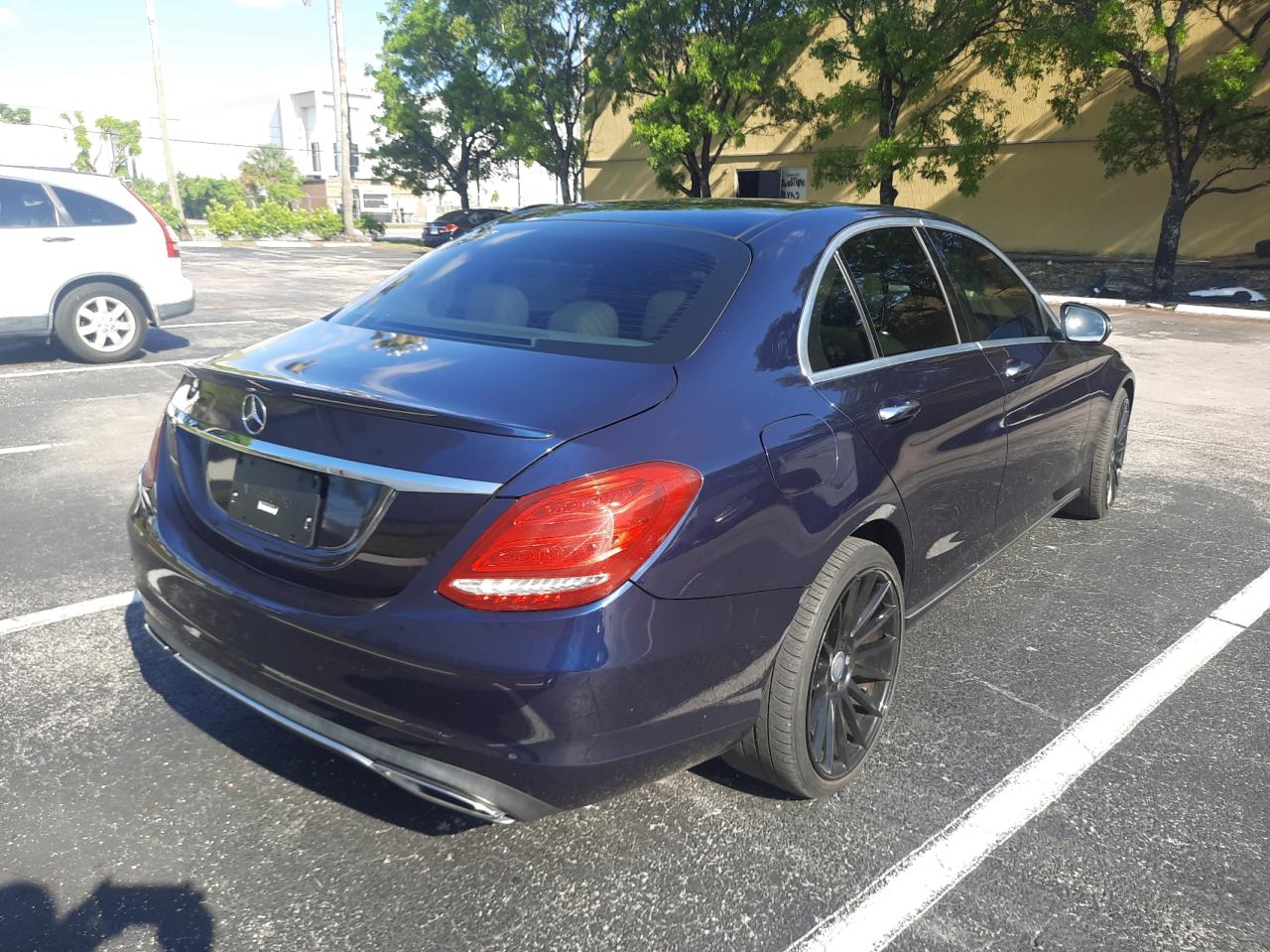 55SWF4JB8GU148939 2016 Mercedes-Benz C 300