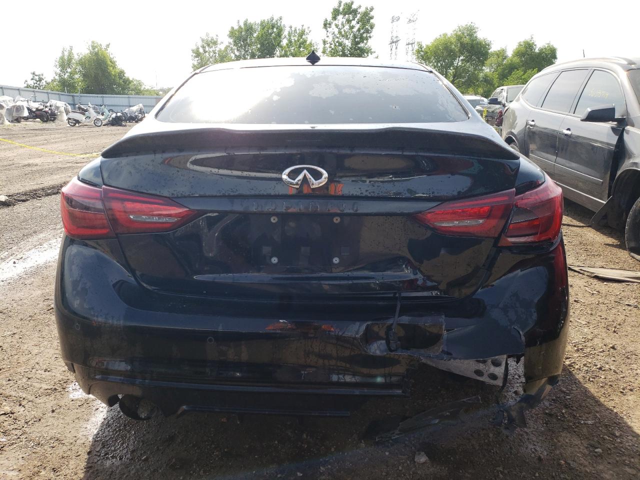 JN1EV7AR2JM431451 2018 Infiniti Q50 Luxe