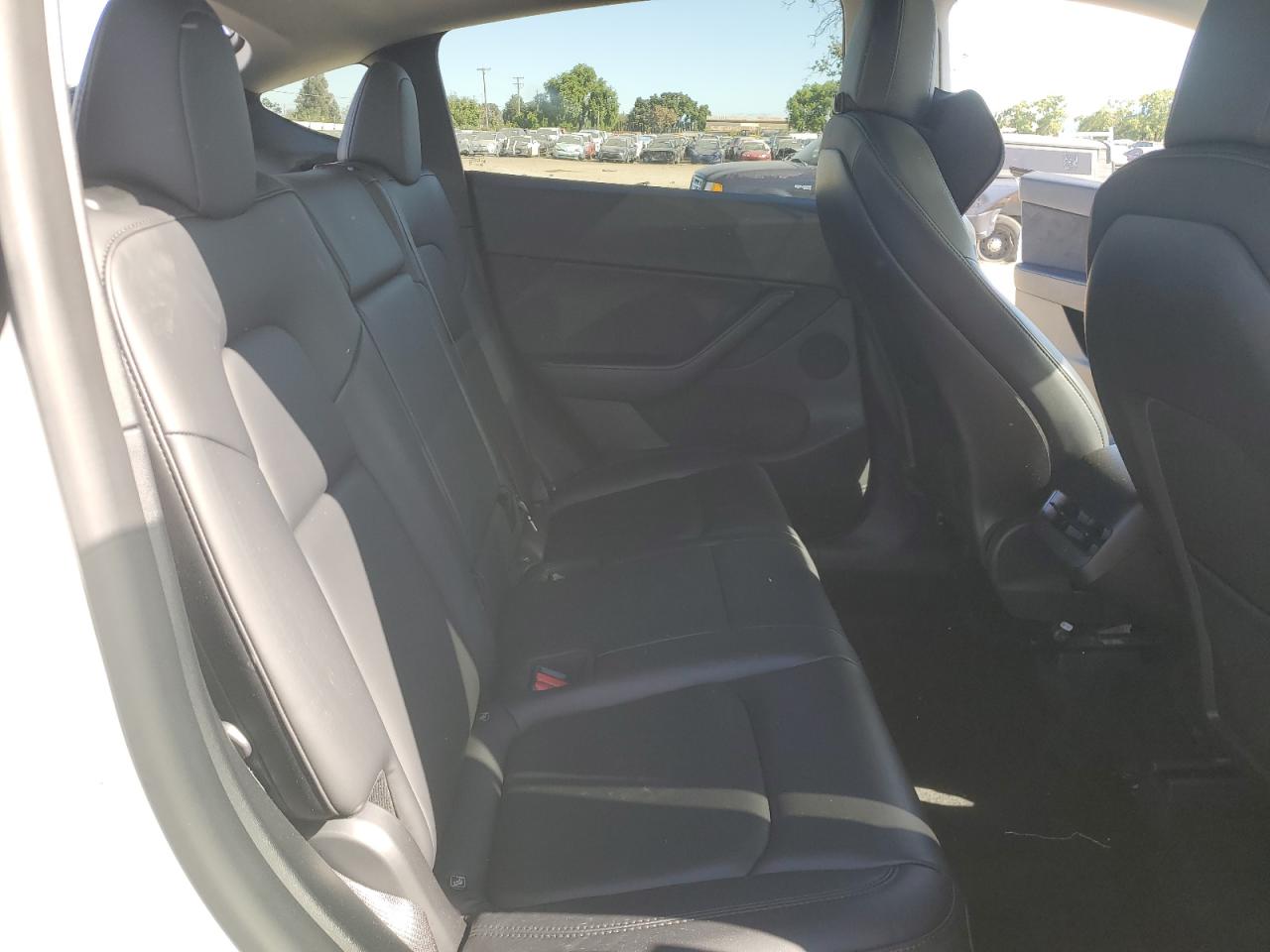 5YJYGDEE2MF276682 2021 Tesla Model Y