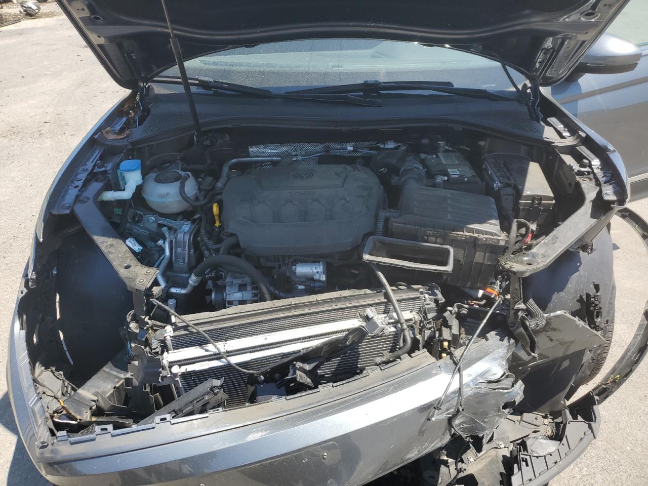 3VV2B7AX9LM104058 2020 Volkswagen Tiguan Se