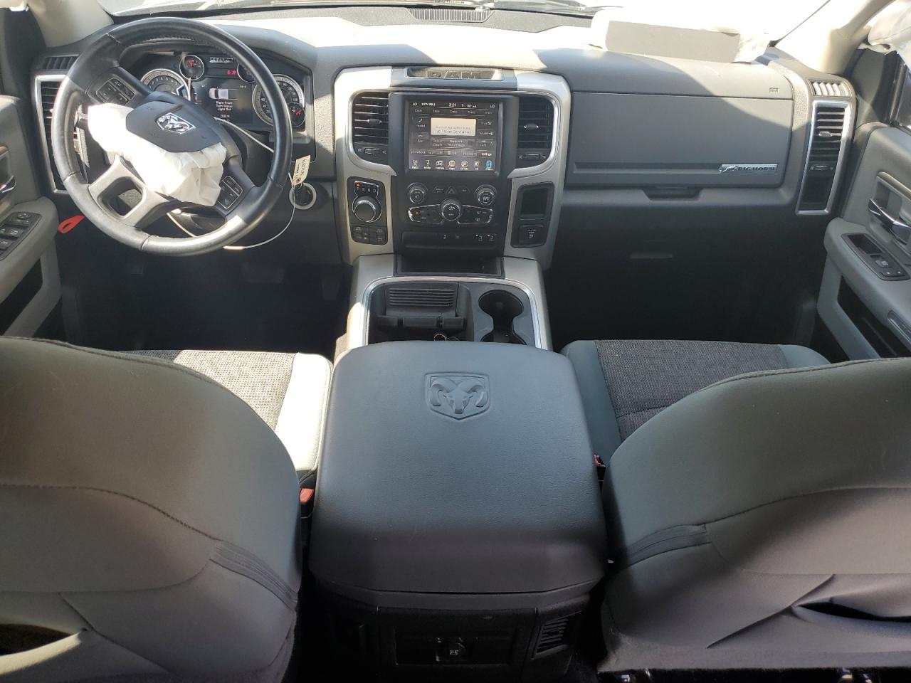 3C6RR7LT3HG602580 2017 Ram 1500 Slt