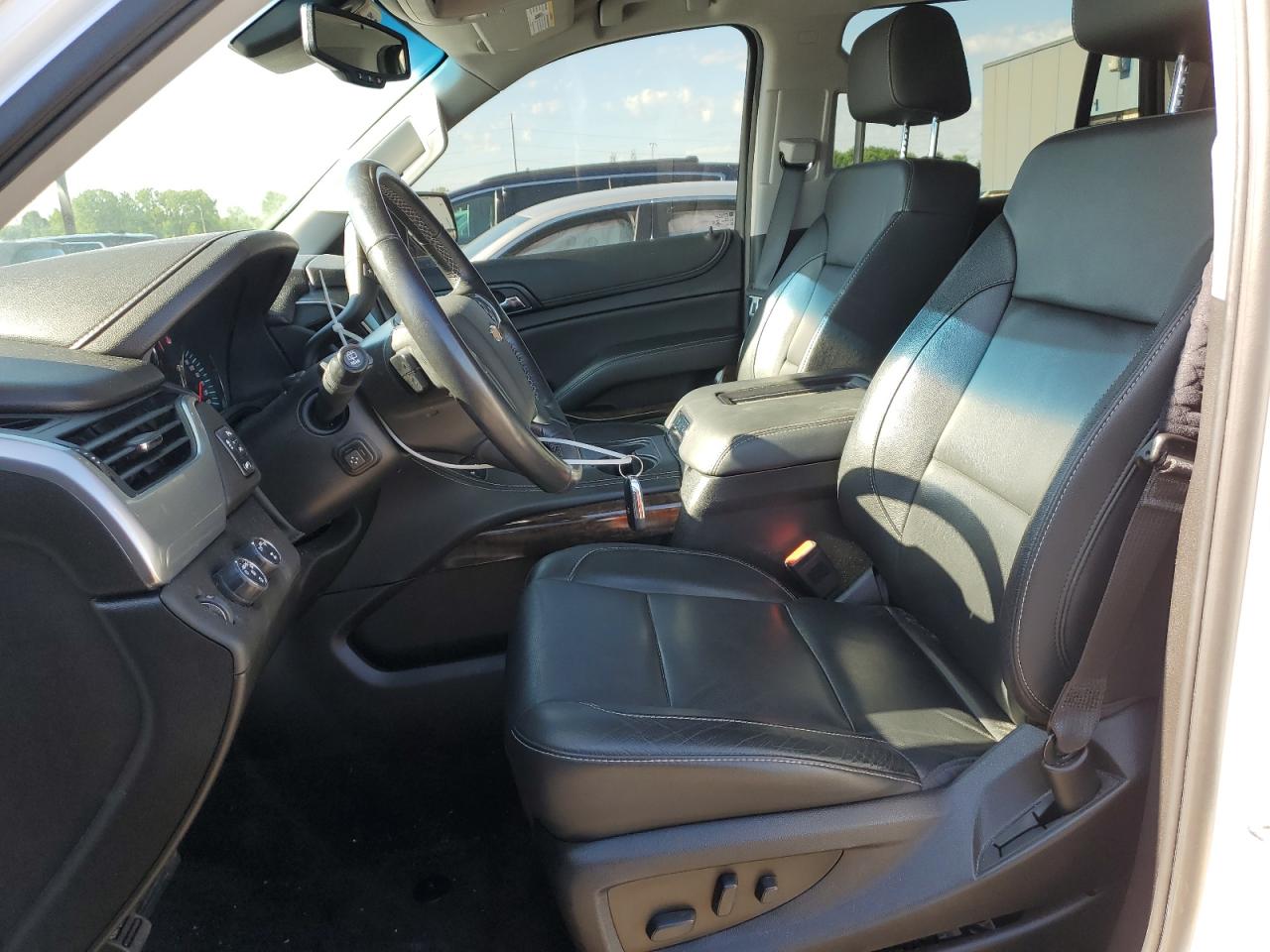 1GNSKBKC9JR375668 2018 Chevrolet Tahoe K1500 Lt