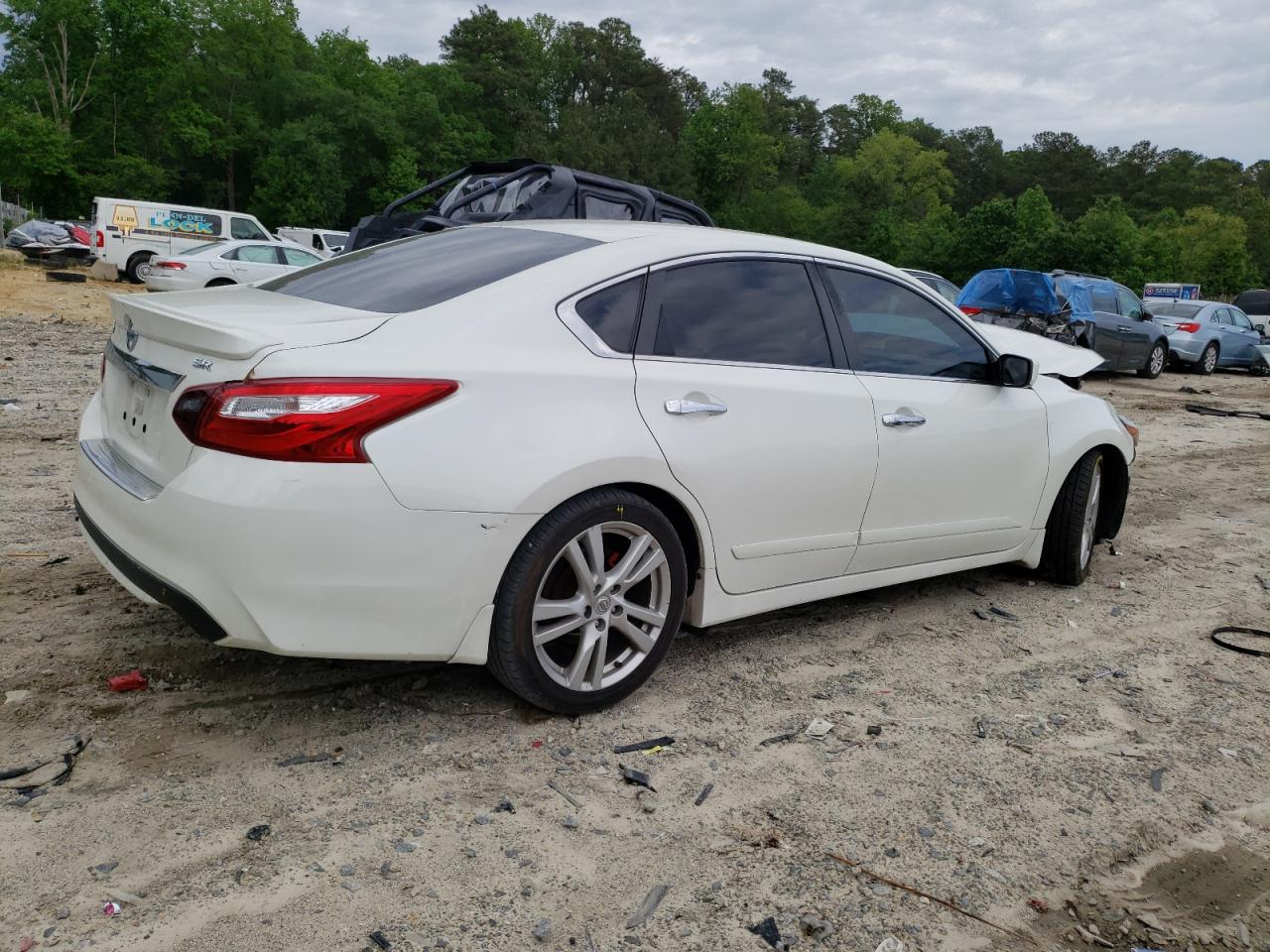 1N4AL3AP5HC251105 2017 Nissan Altima 2.5