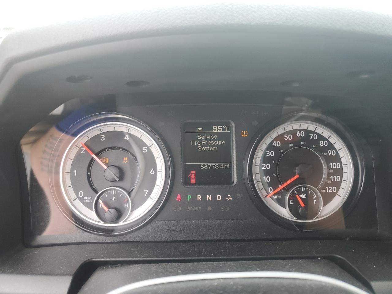 1C6RR6FG7KS610447 2019 Ram 1500 Classic Tradesman