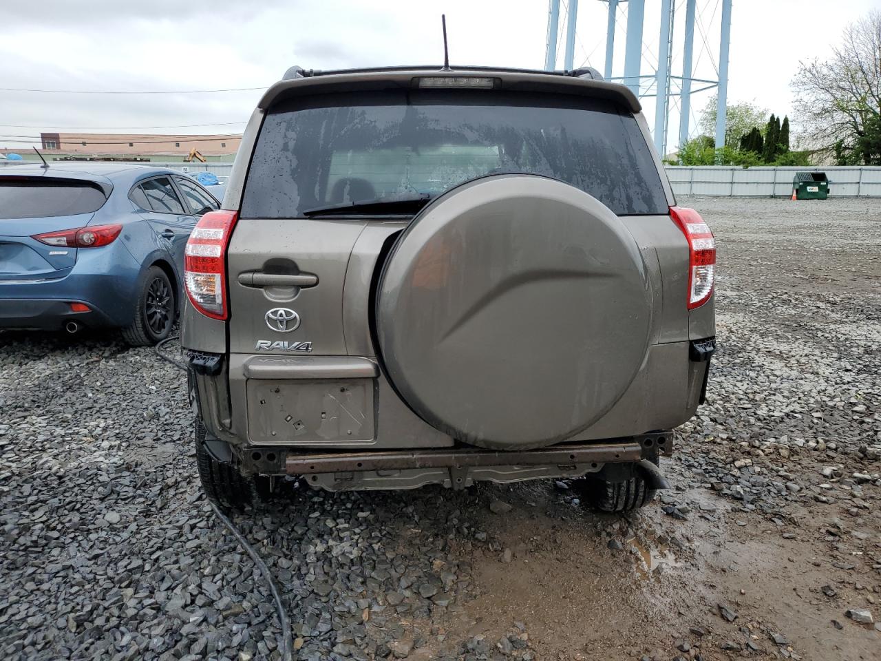 2T3ZF4DV7BW056695 2011 Toyota Rav4