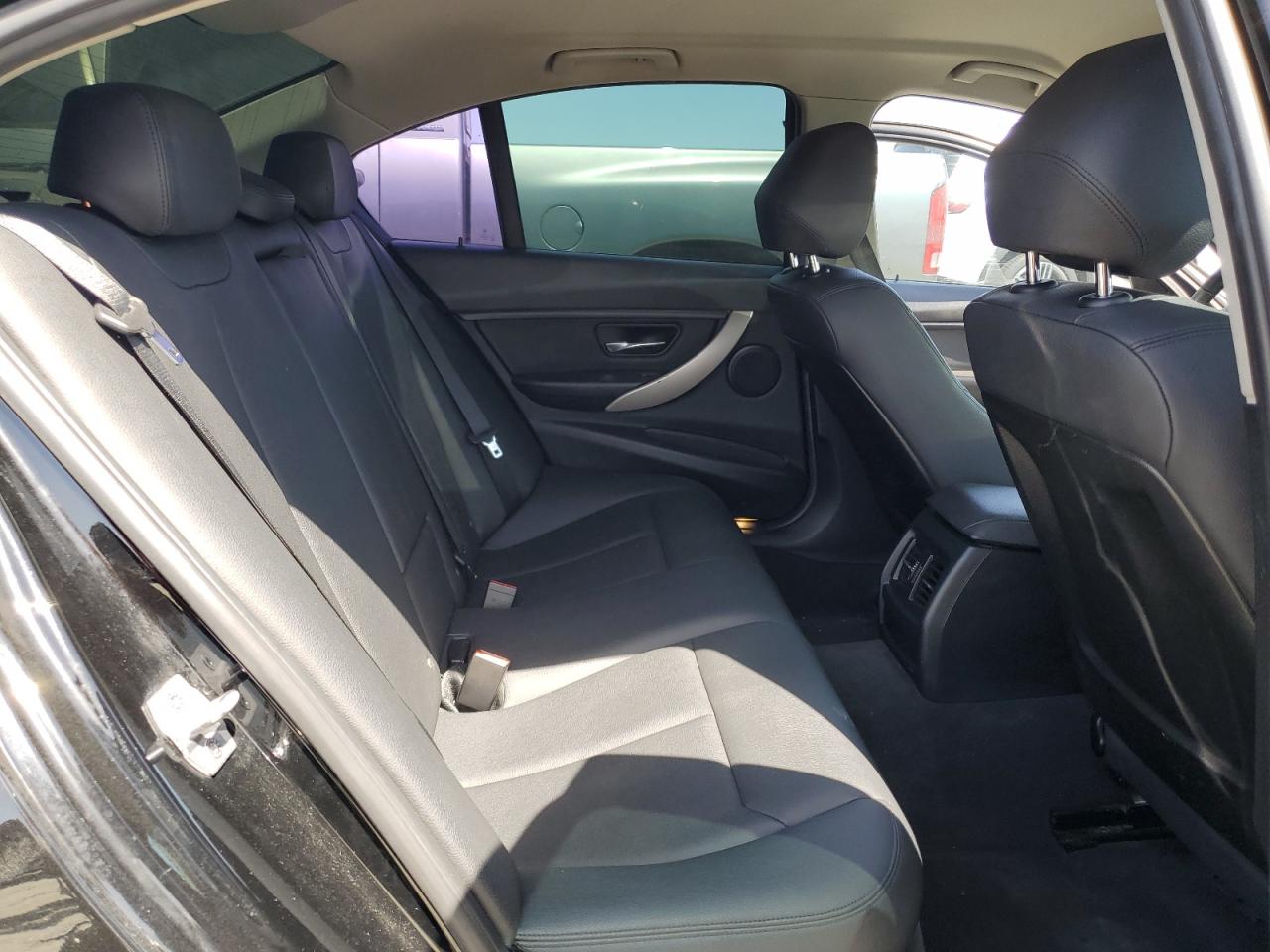 WBA3B1C58FP681476 2015 BMW 320 I