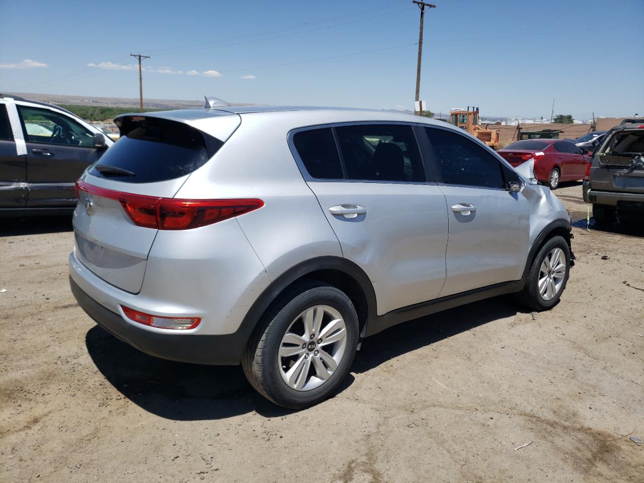 KNDPM3AC6J7318615 2018 Kia Sportage Lx