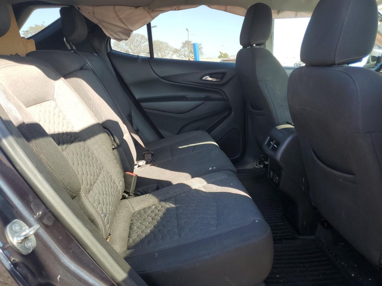 3GNAXJEVXJS625033 2018 Chevrolet Equinox Lt