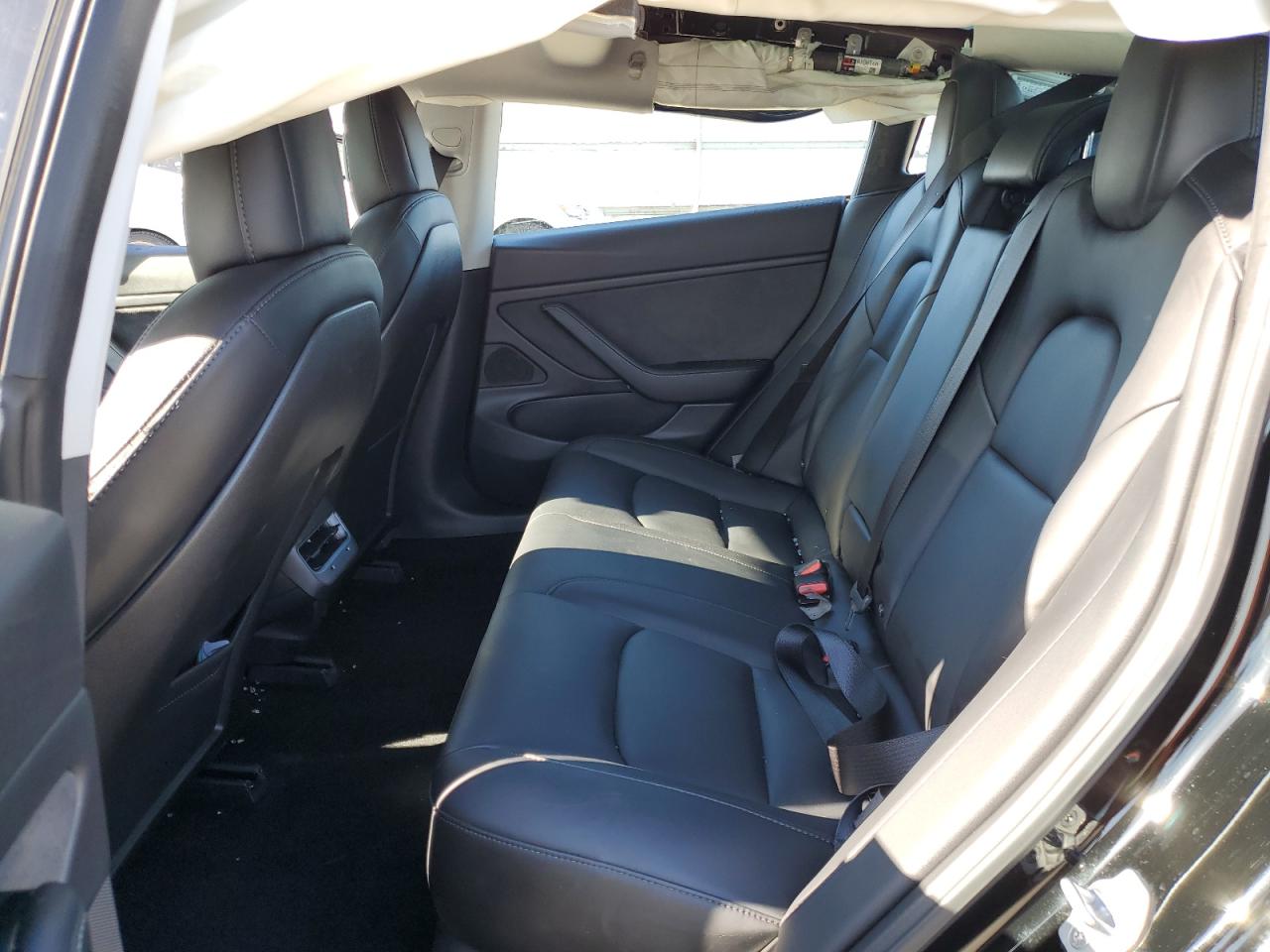 5YJ3E1EB6JF105420 2018 Tesla Model 3