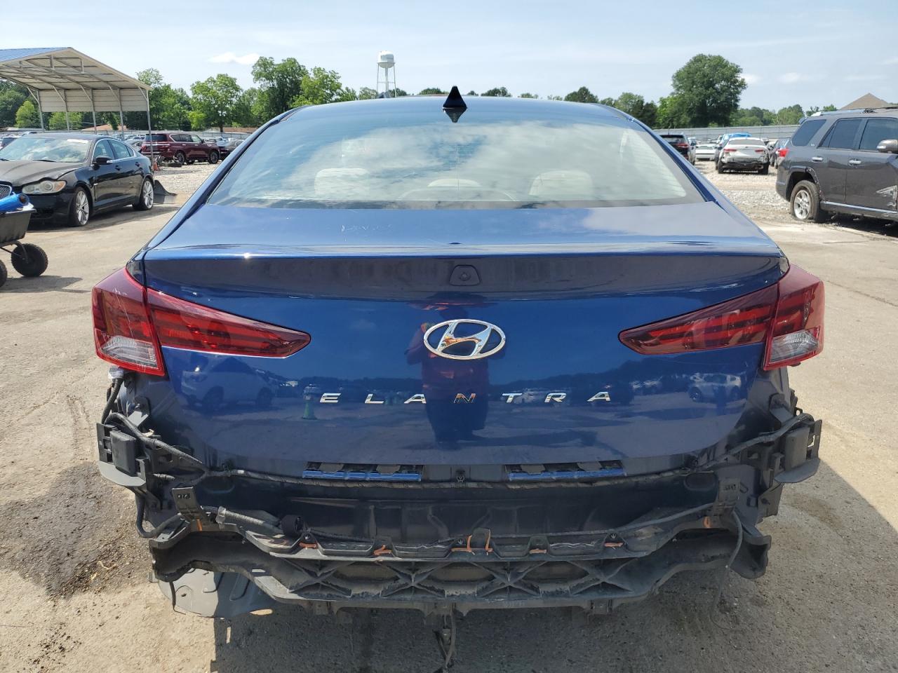 2019 Hyundai Elantra Sel vin: 5NPD84LF6KH407652