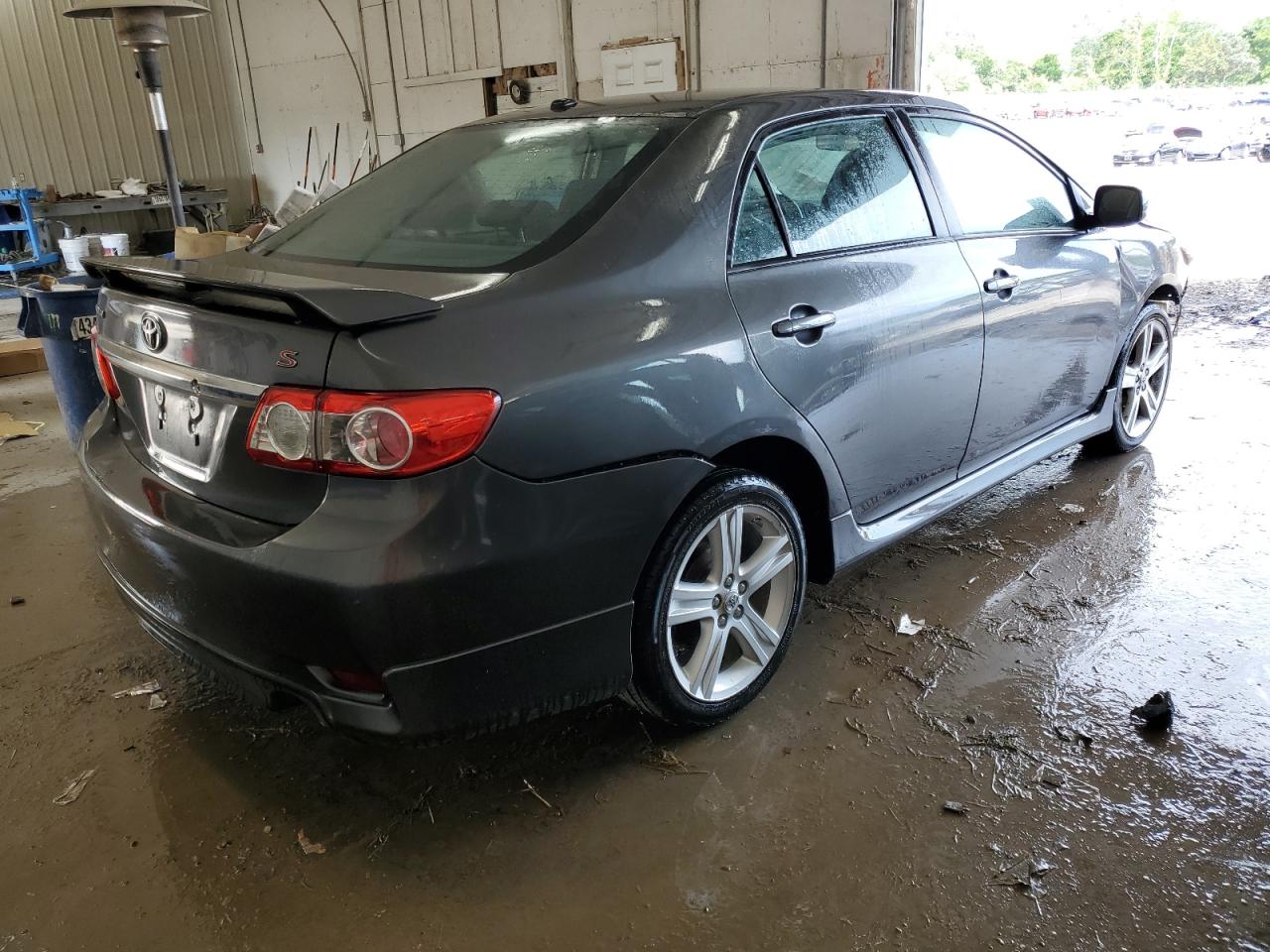 5YFBU4EE4DP105693 2013 Toyota Corolla Base