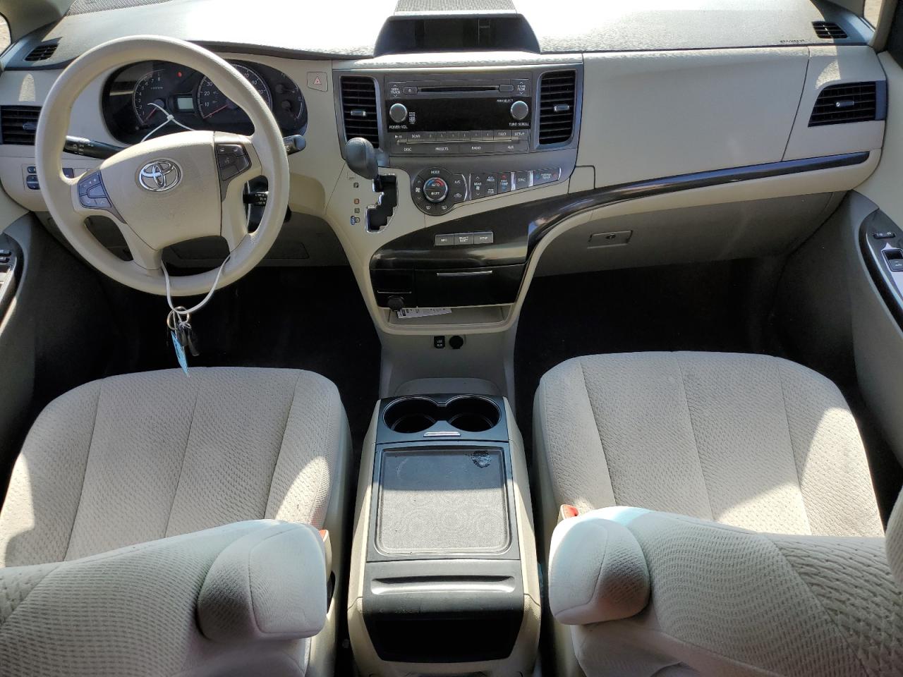 5TDKK3DC0DS369808 2013 Toyota Sienna Le