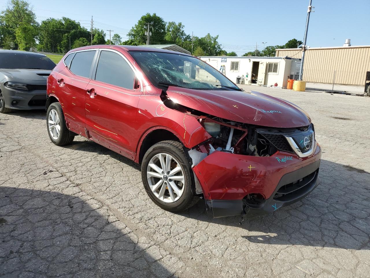 JN1BJ1CR6KW332520 2019 Nissan Rogue Sport S