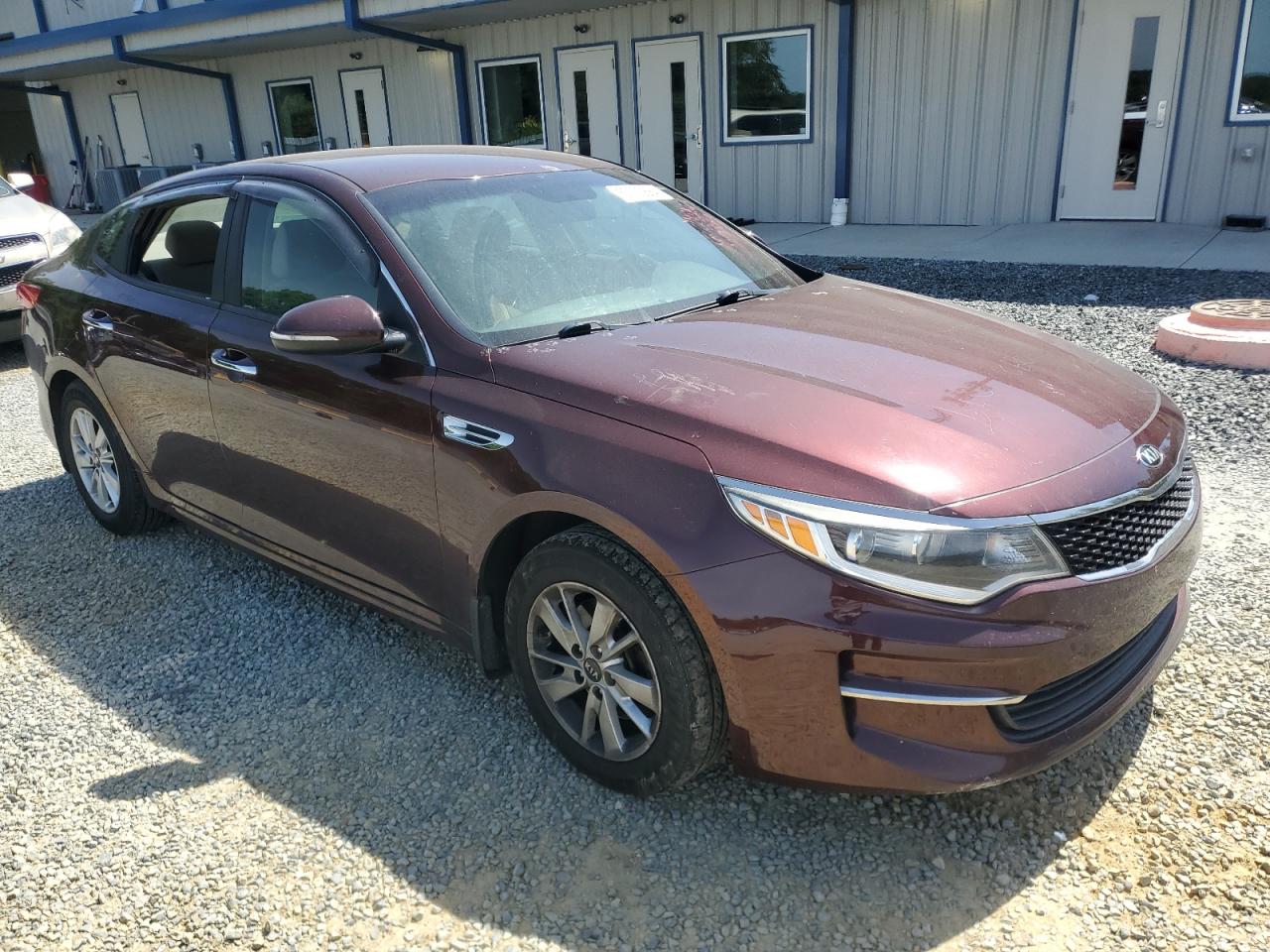 5XXGT4L31GG103195 2016 Kia Optima Lx