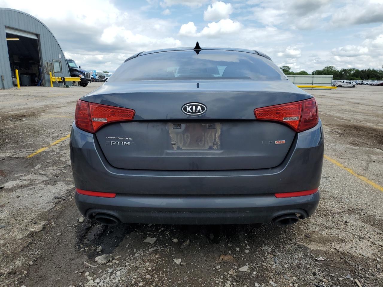 KNAGN4A72B5077748 2011 Kia Optima Ex