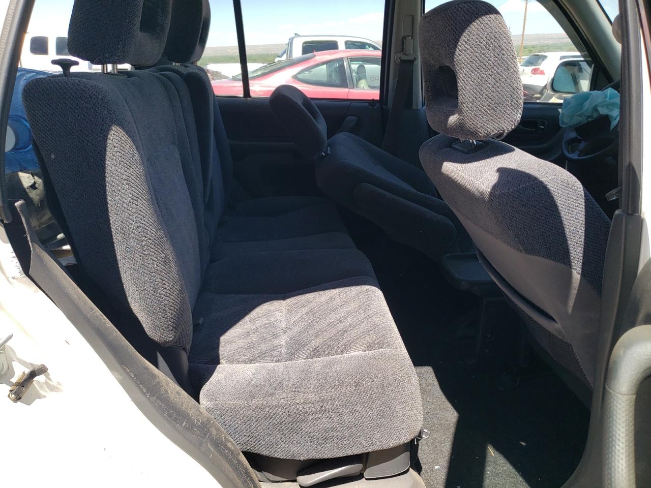 JHLRD1861YC016571 2000 Honda Cr-V Ex