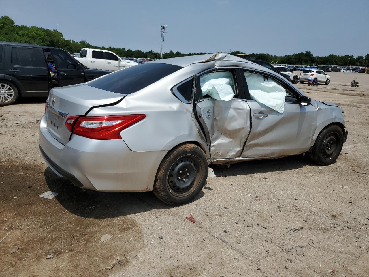 2017 Nissan Altima 2.5 vin: 1N4AL3AP0HN341296