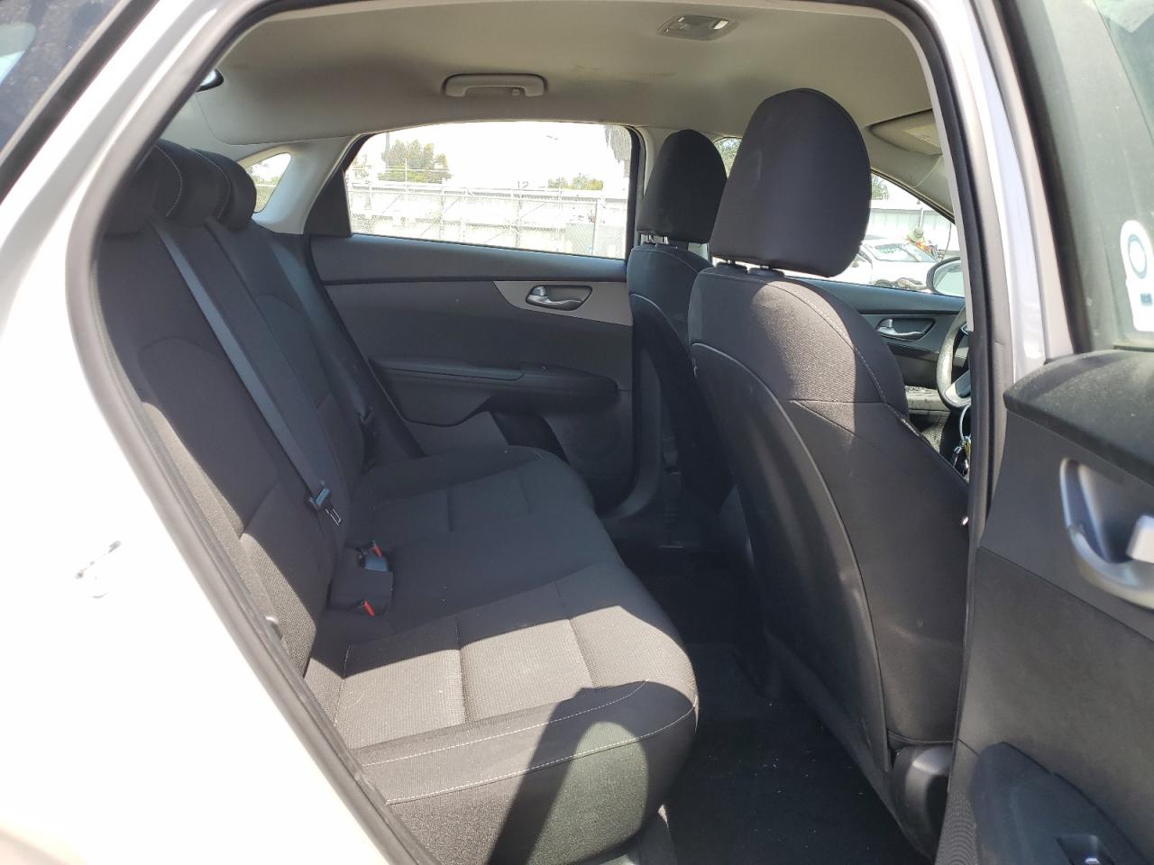 3KPF24AD9ME316717 2021 Kia Forte Fe