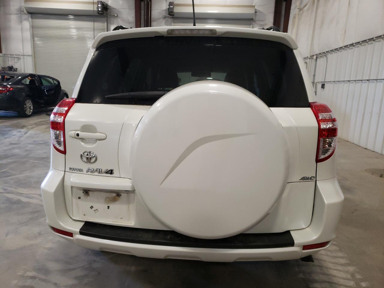 JTMBK31V195073618 2009 Toyota Rav4 Limited