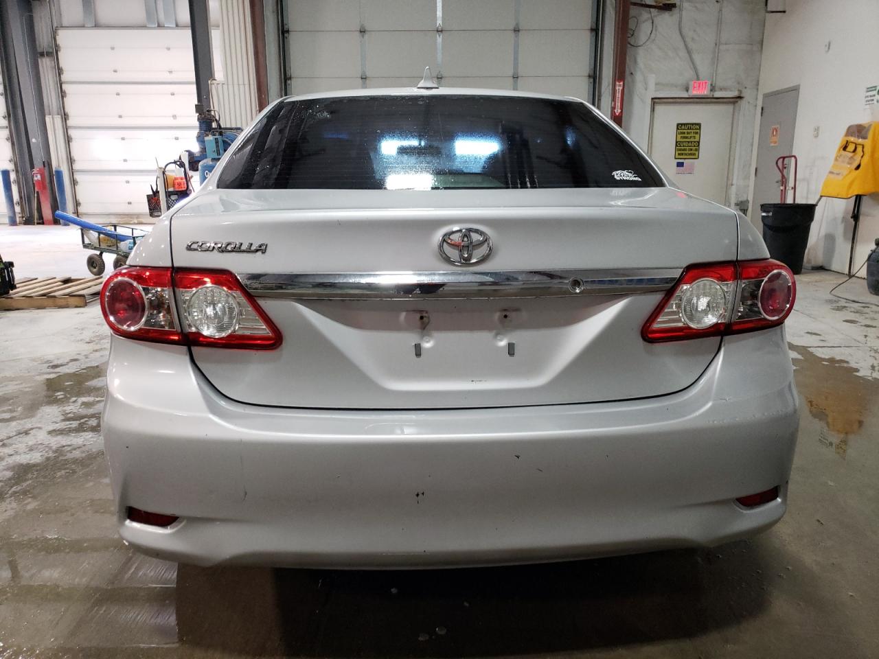 2013 Toyota Corolla Base vin: 2T1BU4EE0DC049140