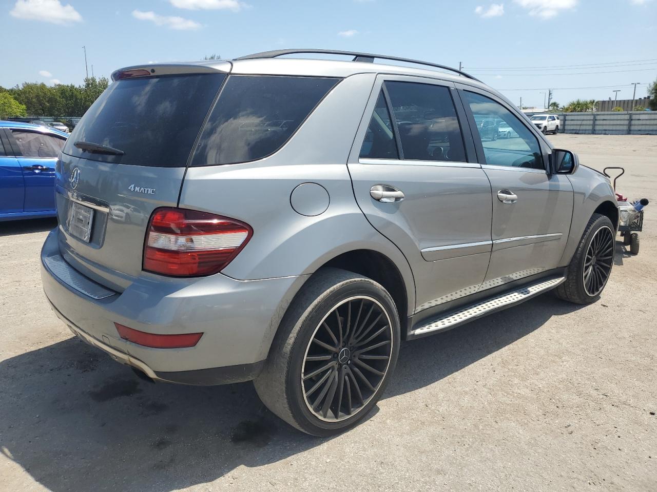 4JGBB8GB2AA613270 2010 Mercedes-Benz Ml 350 4Matic