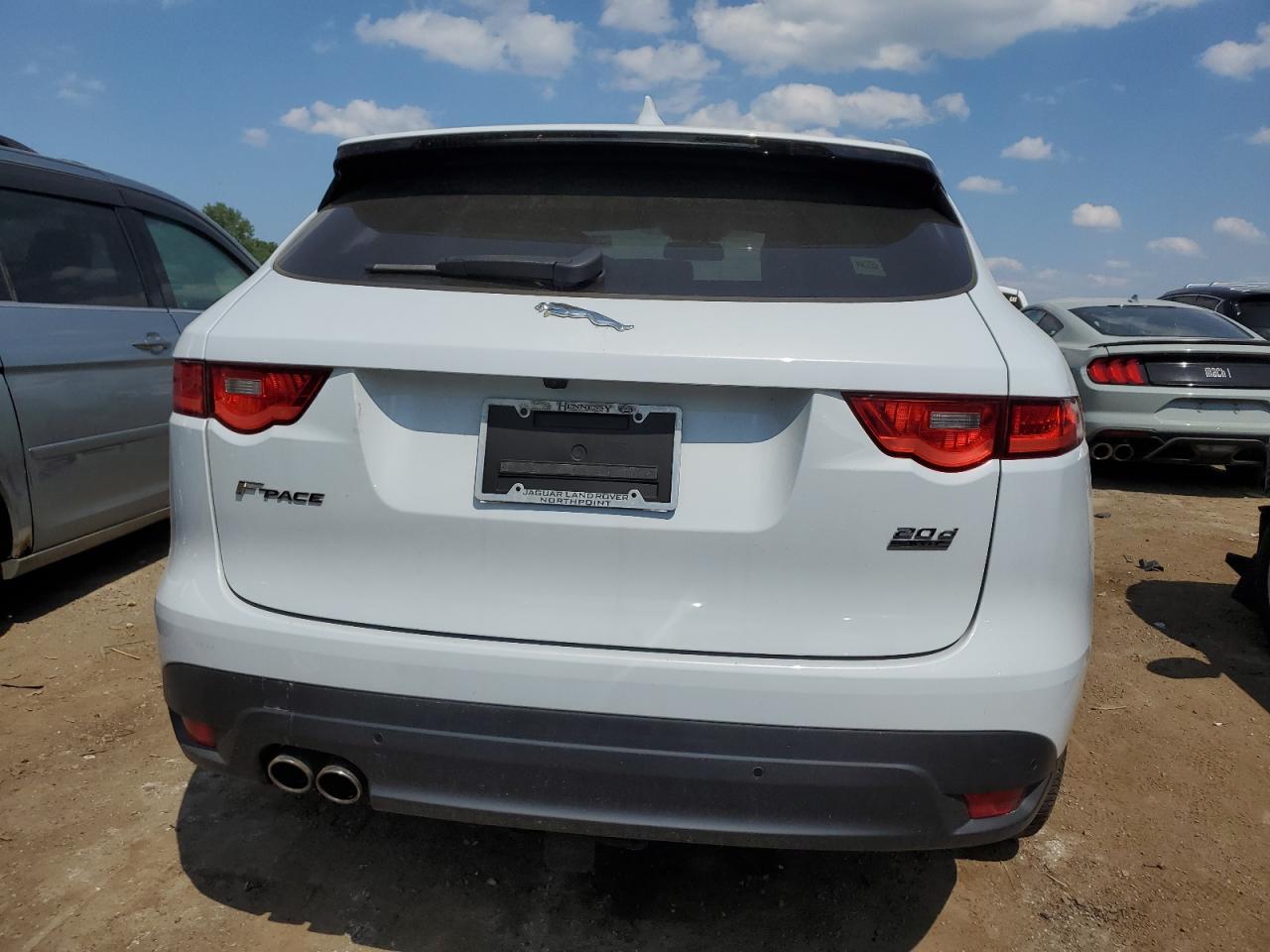 SADCJ2FN2JA237193 2018 Jaguar F-Pace Premium